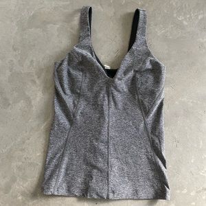 Lululemon gray tank top Size 4